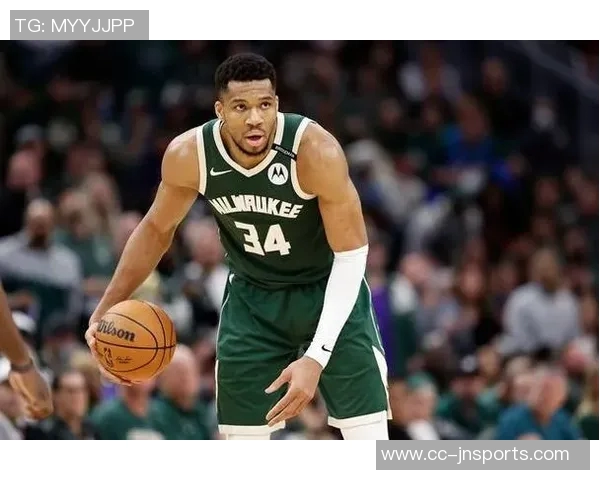 字母哥上半场表现平平11投7中仅得14分2篮板1助攻引发热议