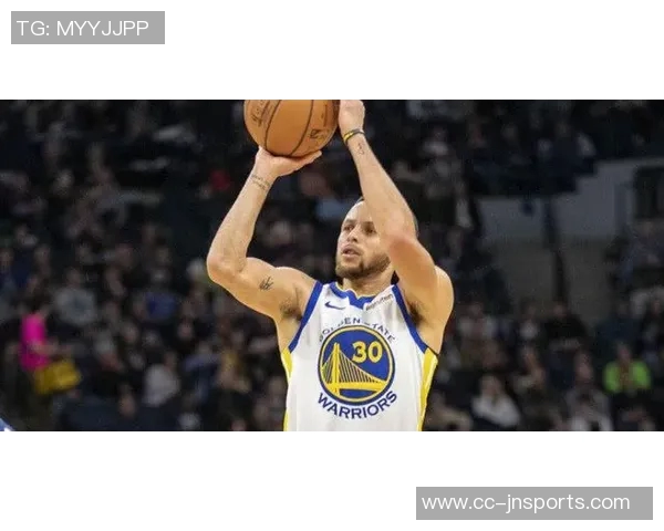 库里半场9分罚球表现惊艳上赛季仅3场能达成此成就 库里半场9分罚球表现惊艳上赛季仅3场能达成此成就