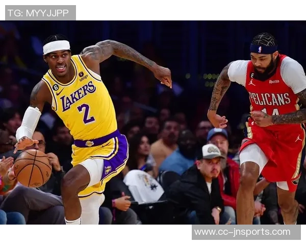 詹东里回归或助攻势如虹雷迪克防守提升之路仍需时日 詹东里回归或助攻势如虹雷迪克防守提升之路仍需时日