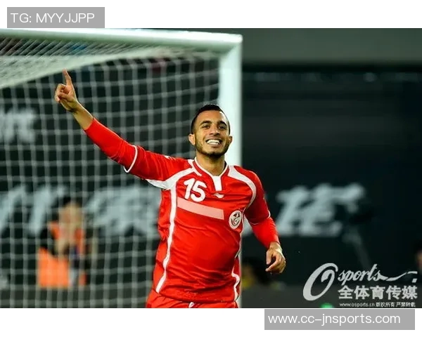 神奇扑救!王大雷在第18分钟成功挡住叶楚贵的近距离头球射门 神奇扑救!王大雷在第18分钟成功挡住叶楚贵的近距离头球射门