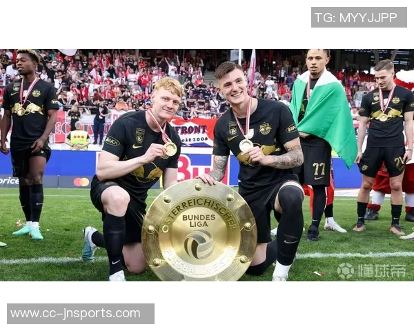 斯洛文尼亚足协回应舍什科伤情争议与曼联的沟通结果