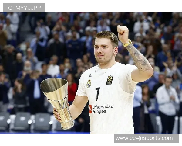 美女球迷深情告白东契奇：下辈子一定要嫁给你就这样约定终身爱情